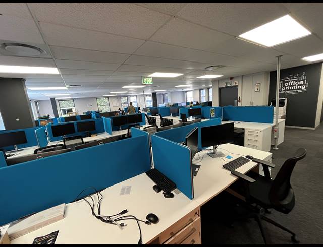 409M² OFFICE TO LET IN NEWLANDS